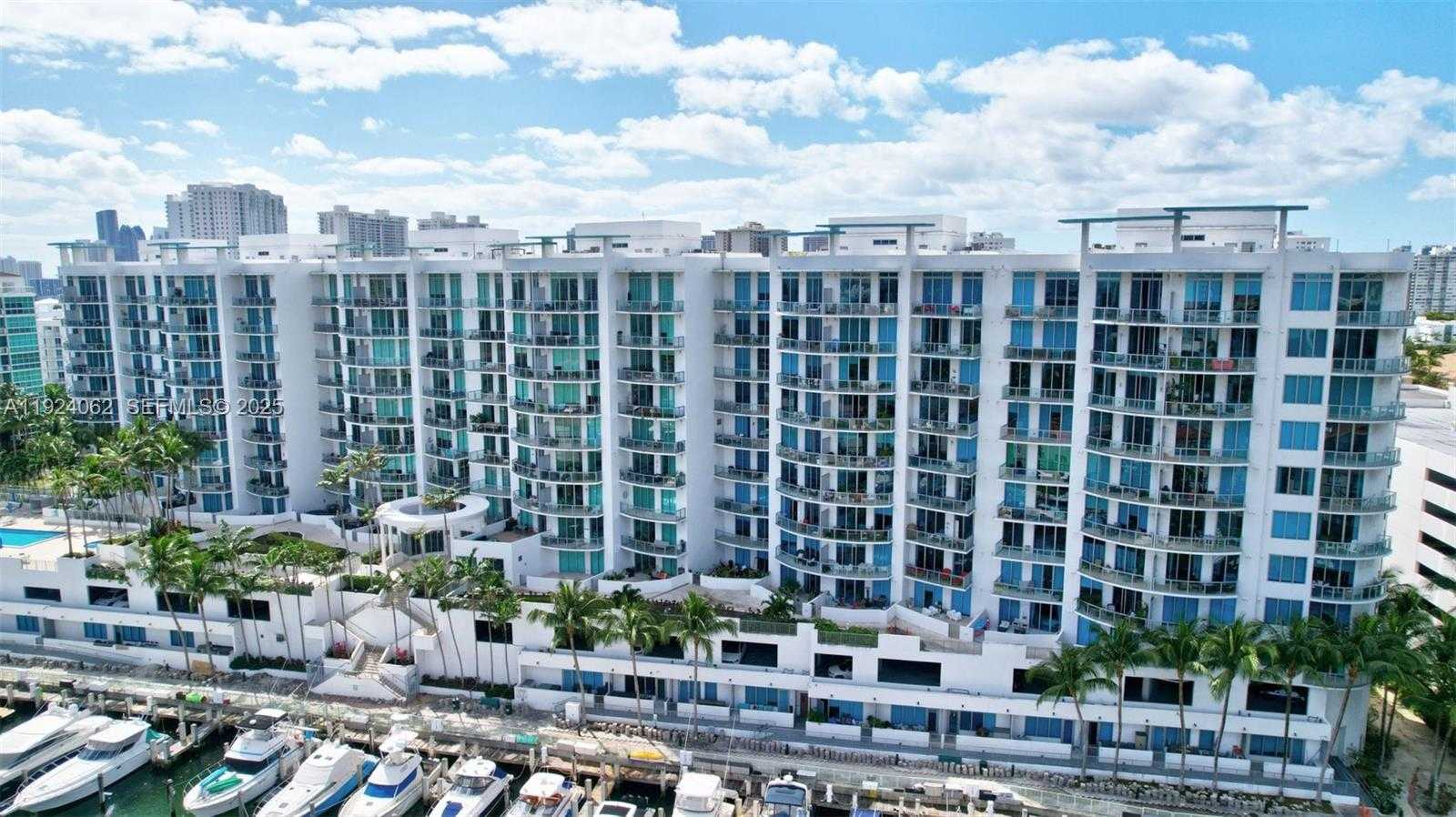 Small Image of 3029 NORTH EAST 188TH ST #1021, Aventura Number 32