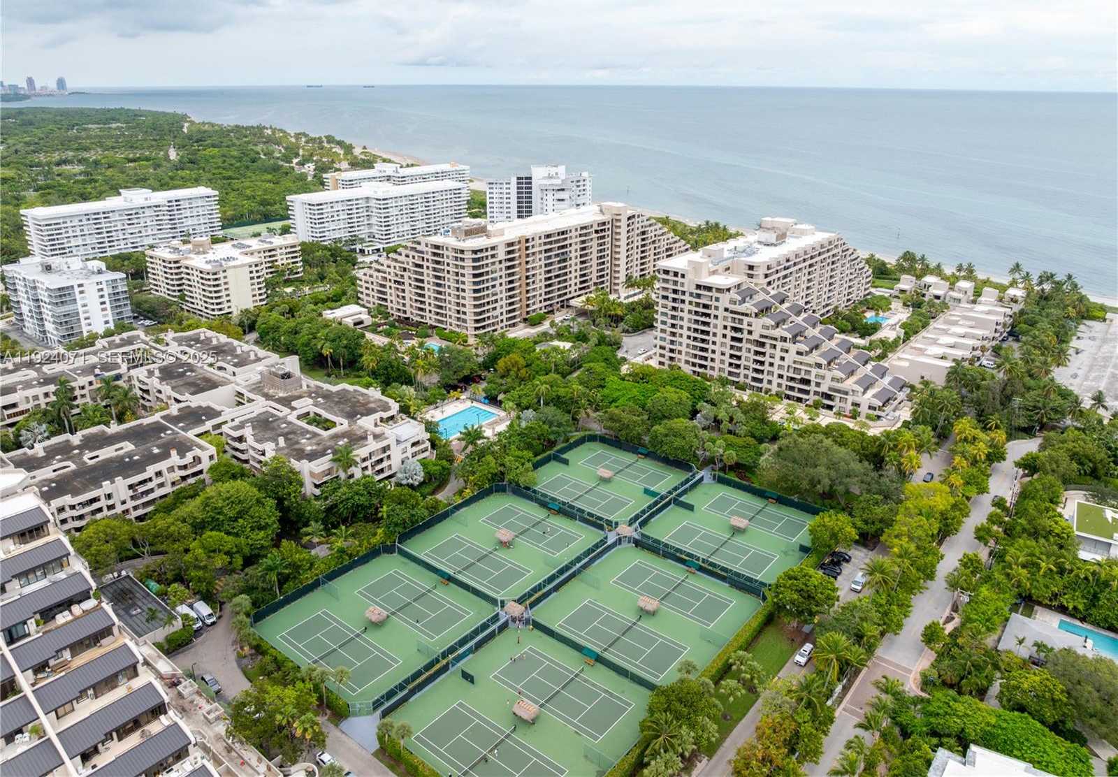 Small Image of 101 CRANDON BLVD #379, Key Biscayne Number 24