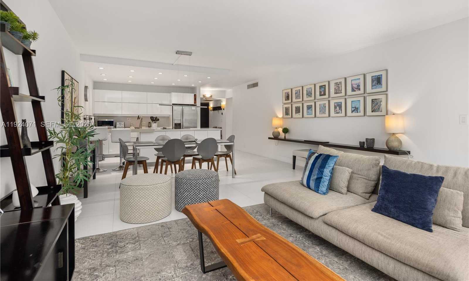 Small Image of 101 CRANDON BLVD #379, Key Biscayne Number 3