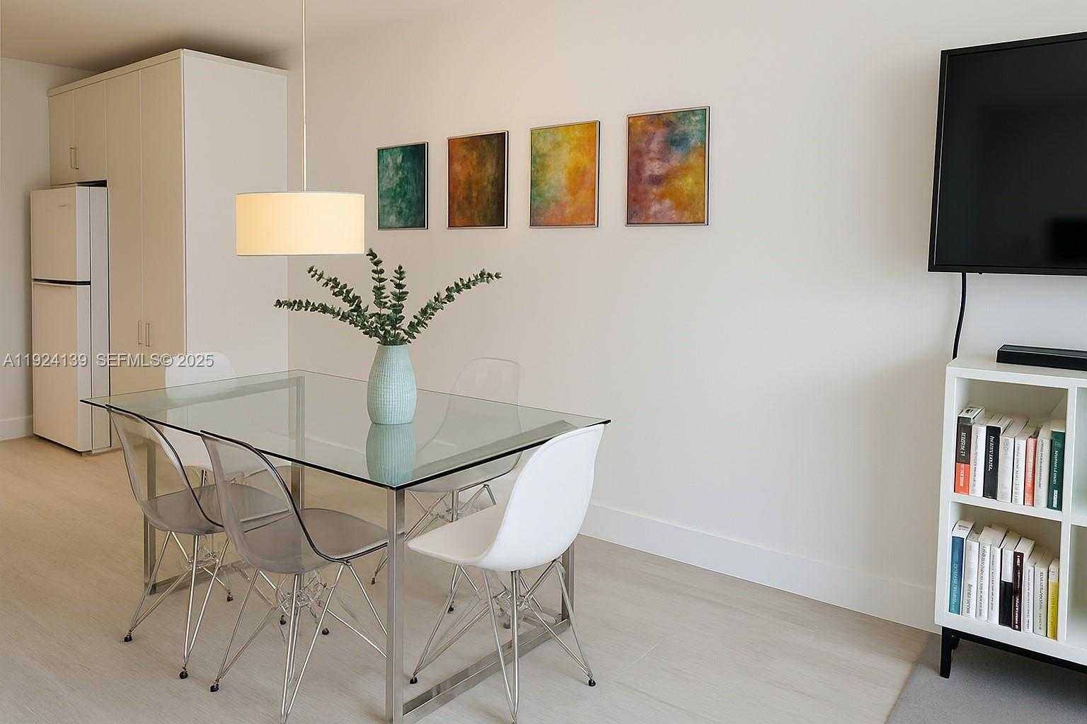 Small Image of 2301 COLLINS AVE #636, Miami Beach Number 5