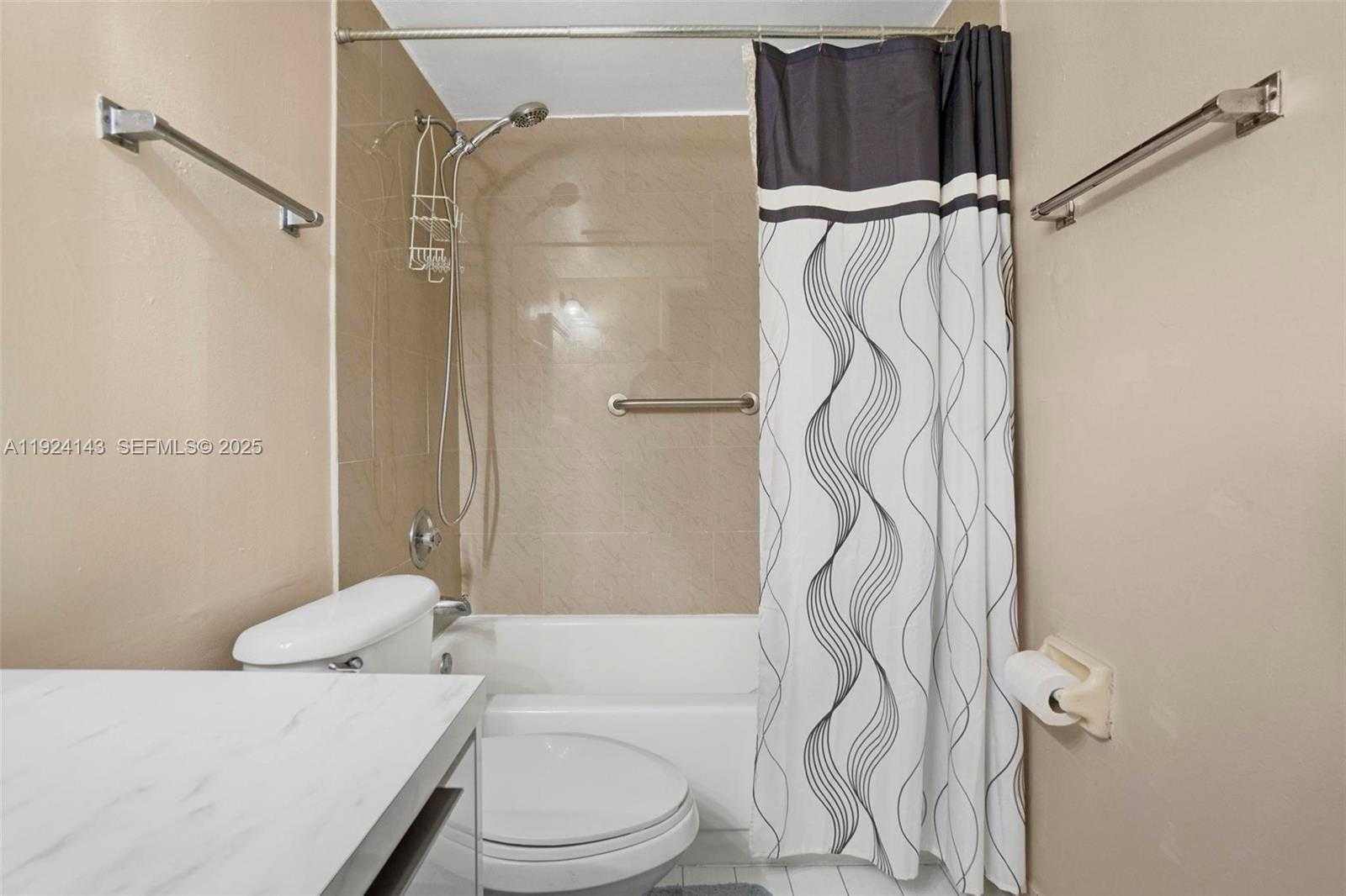 Small Image of 5530 WEST 26TH CT #102, Hialeah Number 24