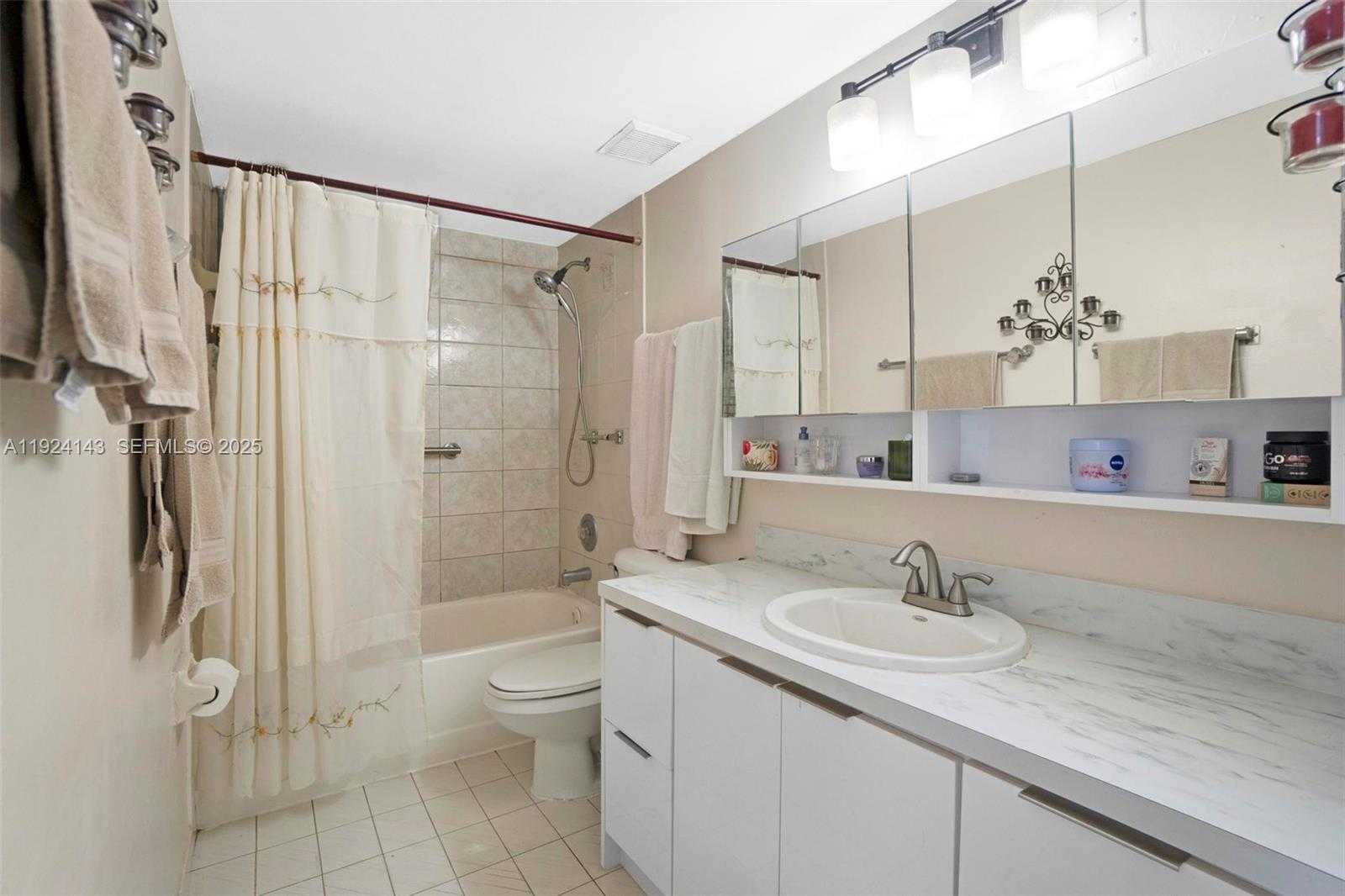 Small Image of 5530 WEST 26TH CT #102, Hialeah Number 29