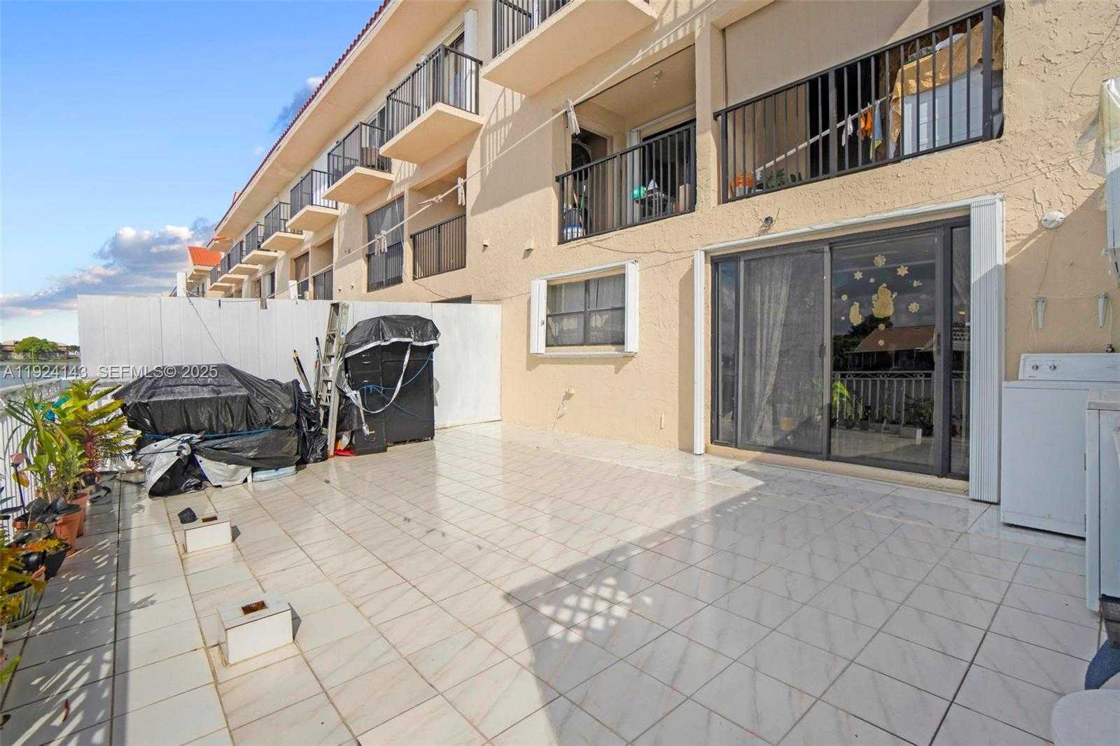 Small Image of 5530 WEST 26TH CT #102, Hialeah Number 39
