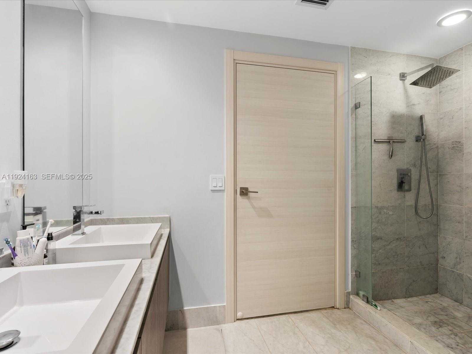 Small Image of 801 SOUTH MIAMI AVE #1603, Miami Number 24