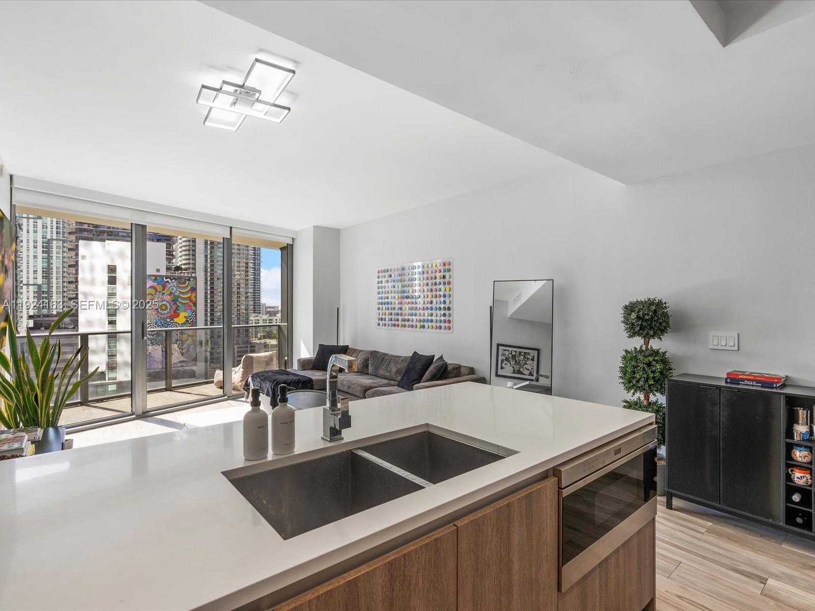 Small Image of 801 SOUTH MIAMI AVE #1603, Miami Number 4