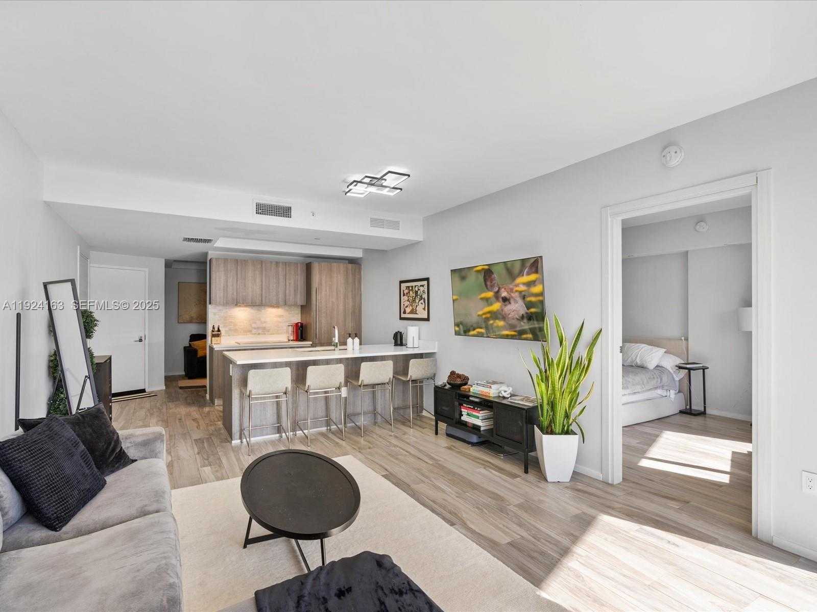 Small Image of 801 SOUTH MIAMI AVE #1603, Miami Number 7