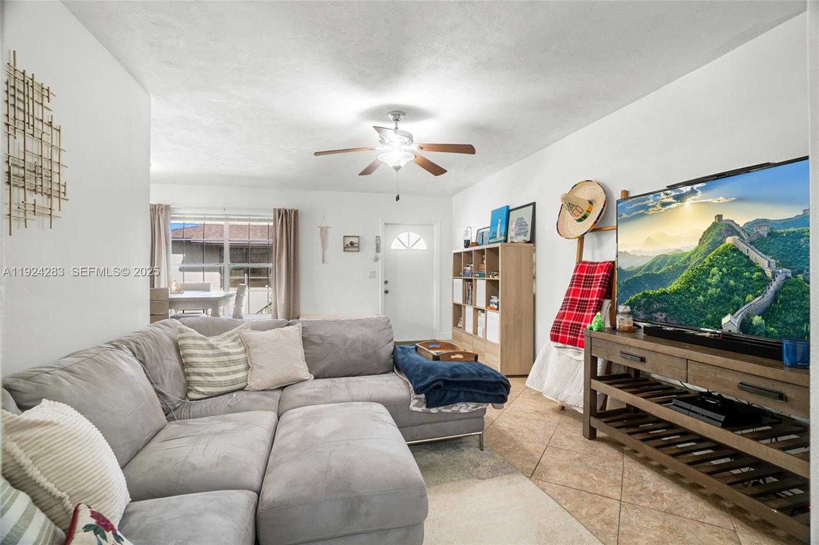 Small Image of 4605 SOUTH WEST 139TH CT #814, Miami Number 10