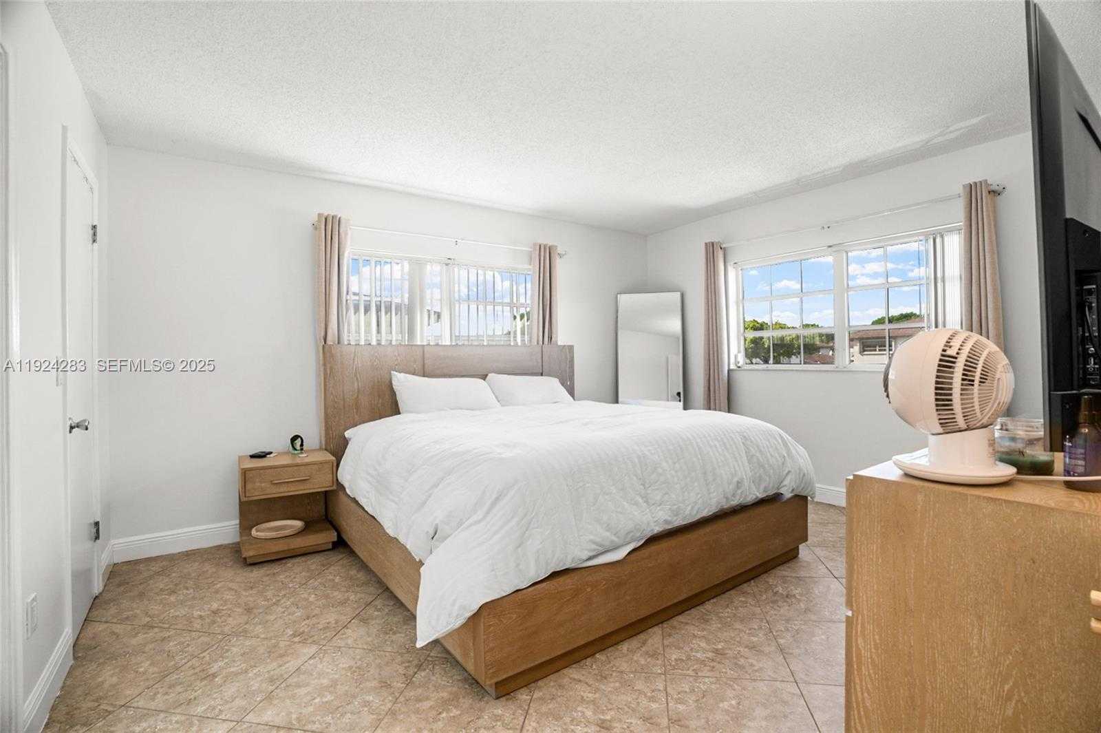 Small Image of 4605 SOUTH WEST 139TH CT #814, Miami Number 11