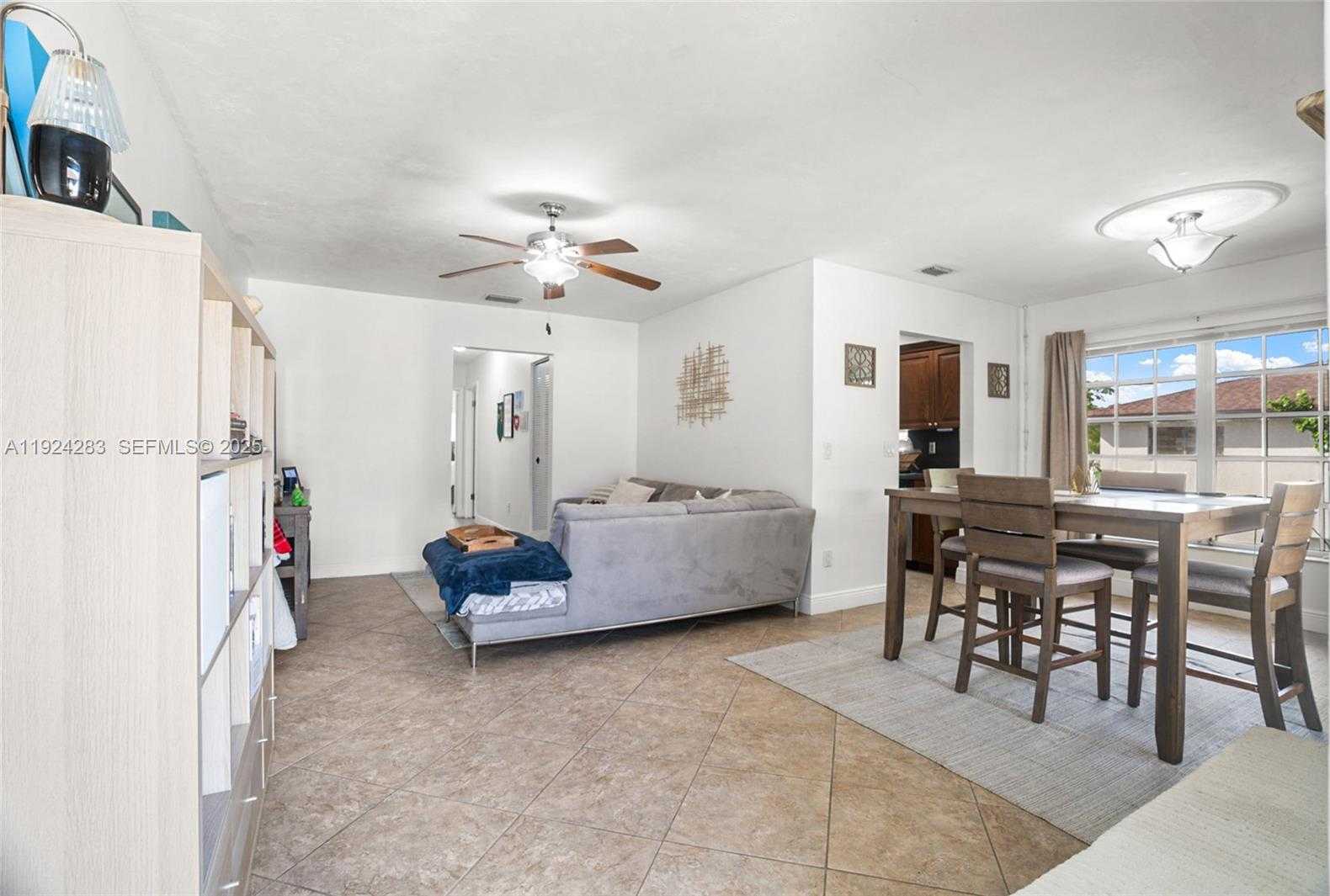 Small Image of 4605 SOUTH WEST 139TH CT #814, Miami Number 4