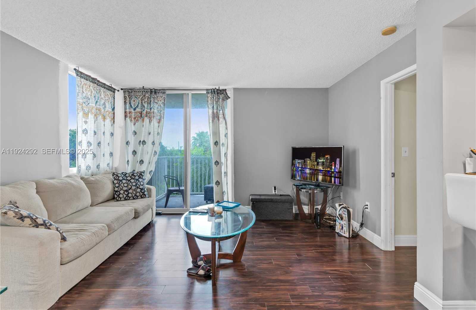 Small Image of 850 NORTH MIAMI AVE #W-408, Miami Number 23