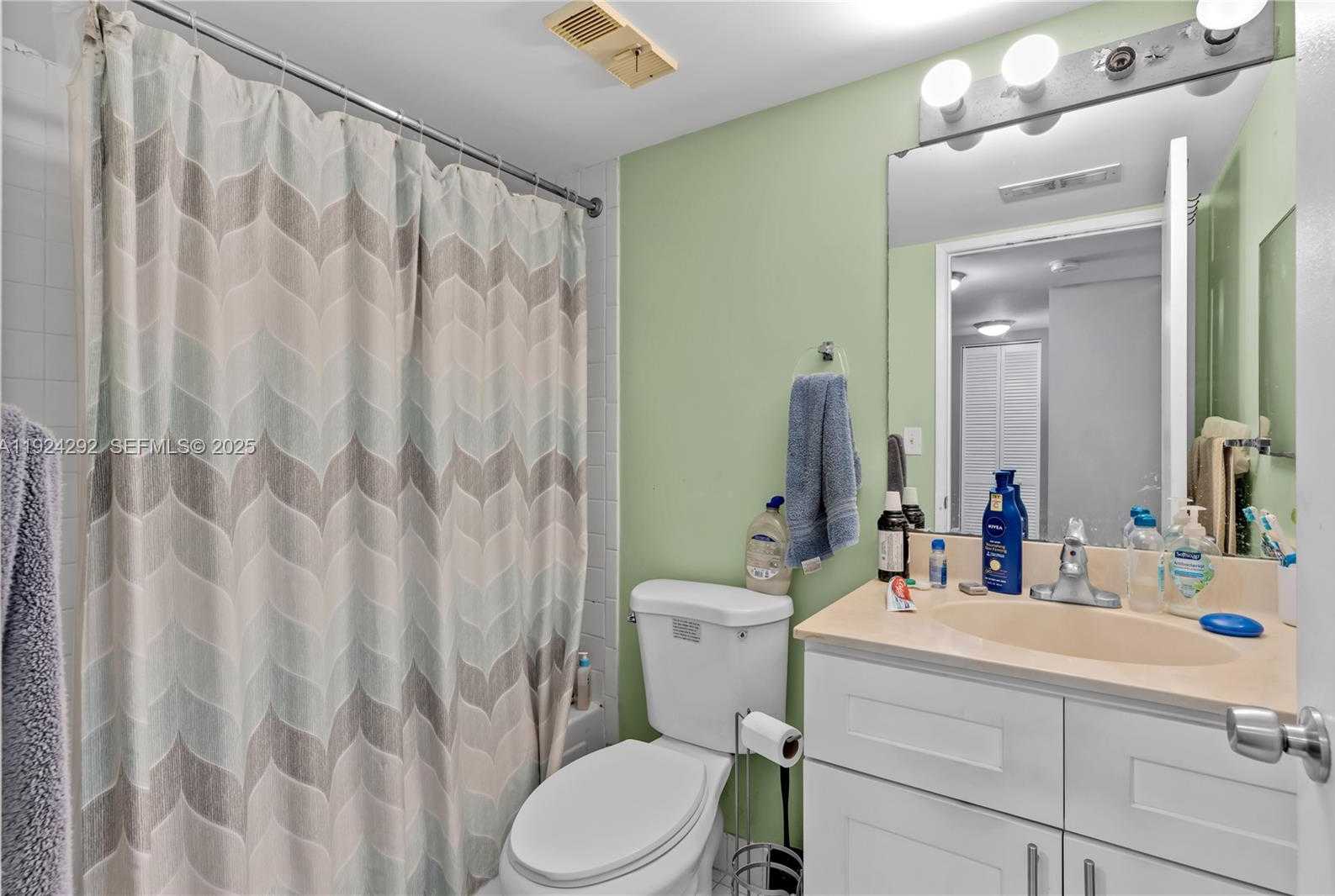 Small Image of 850 NORTH MIAMI AVE #W-408, Miami Number 31