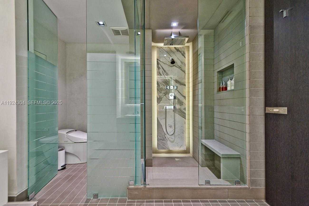 Small Image of 1331 BRICKELL BAY DR #4309, Miami Number 16