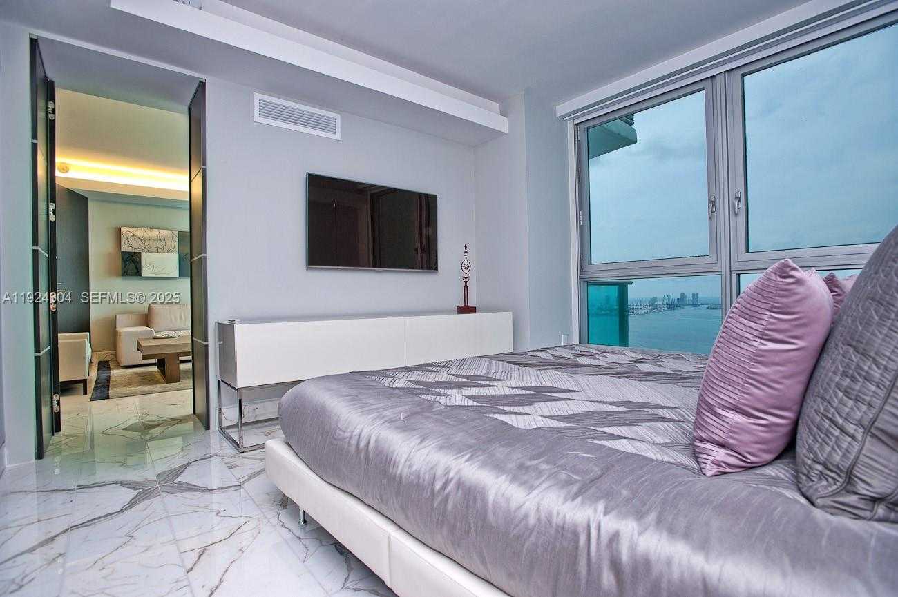Small Image of 1331 BRICKELL BAY DR #4309, Miami Number 18