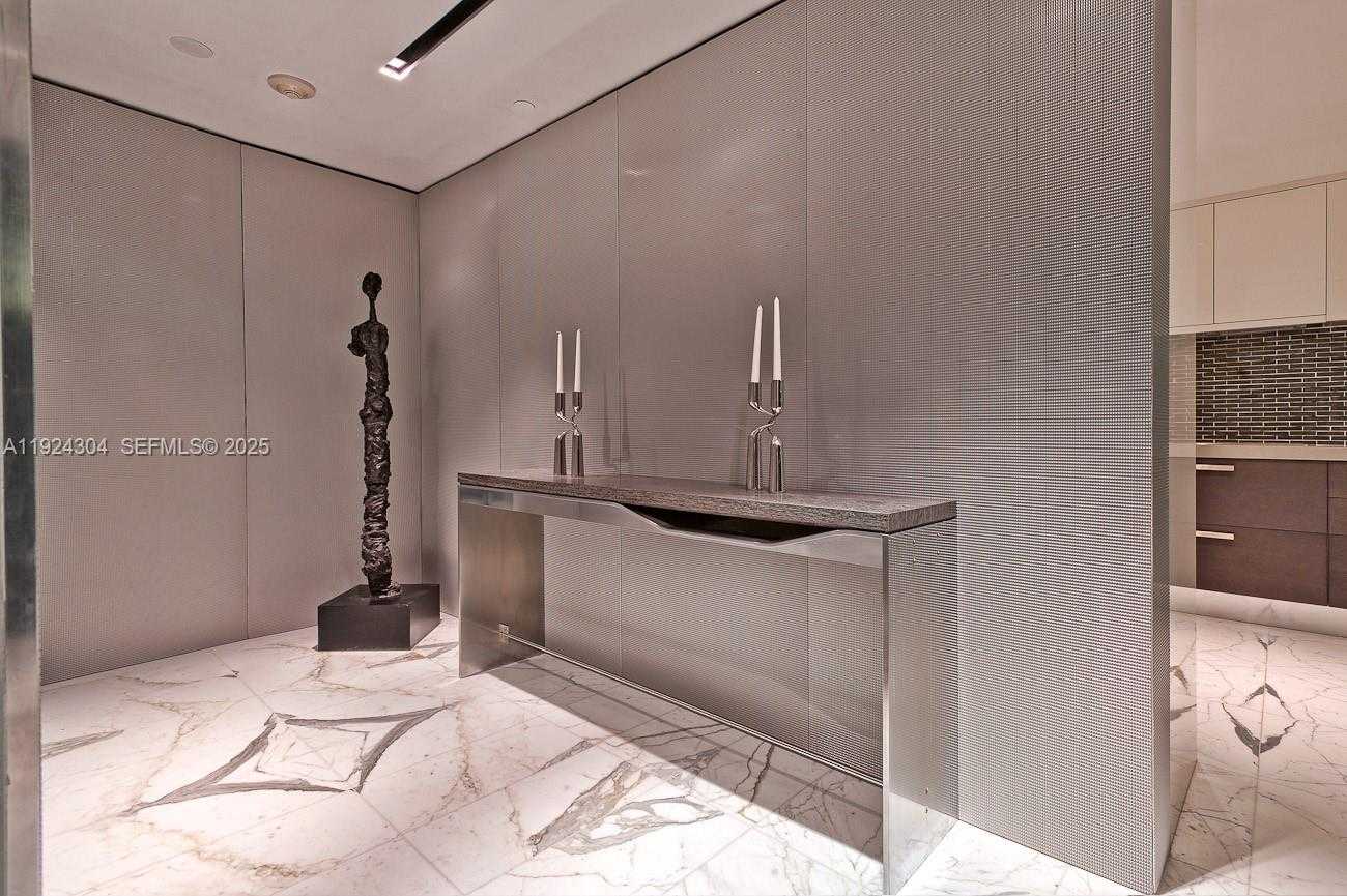 Small Image of 1331 BRICKELL BAY DR #4309, Miami Number 2