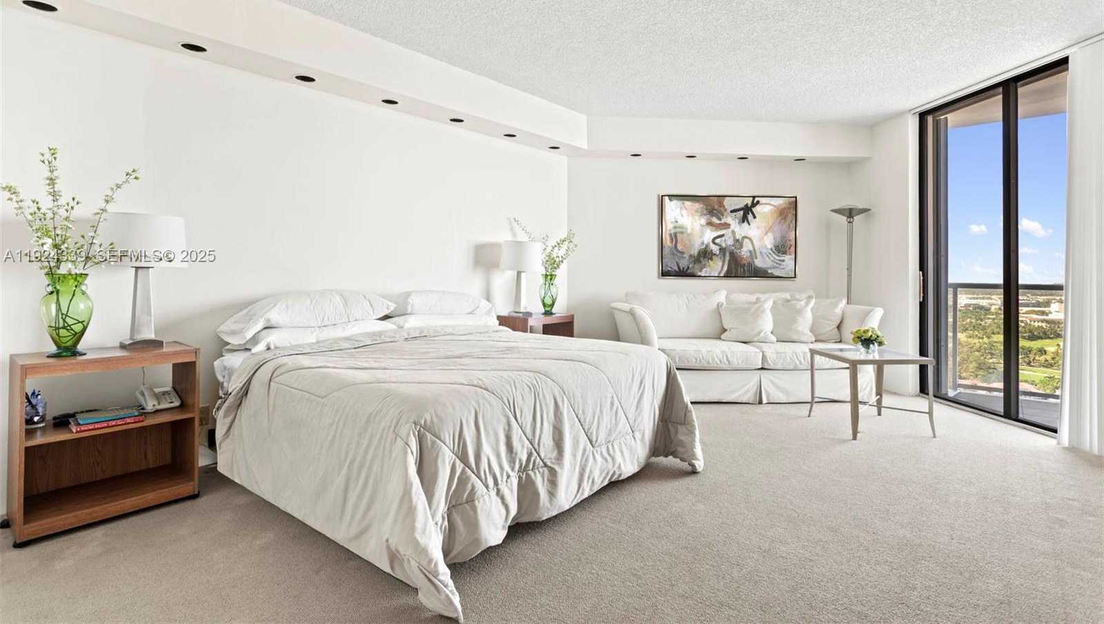 Small Image of 19500 TURNBERRY WAY #26-C, Aventura Number 15