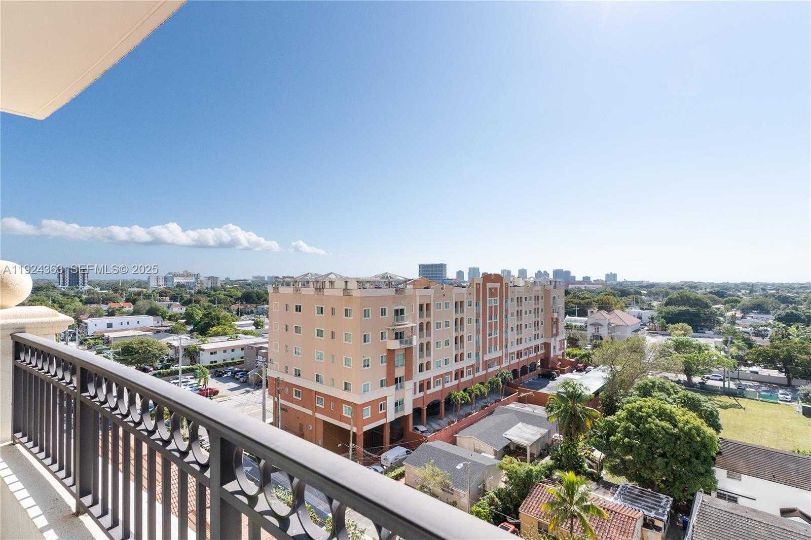 Small Image of 3232 SOUTH WEST 22ND ST #905, Miami Number 5