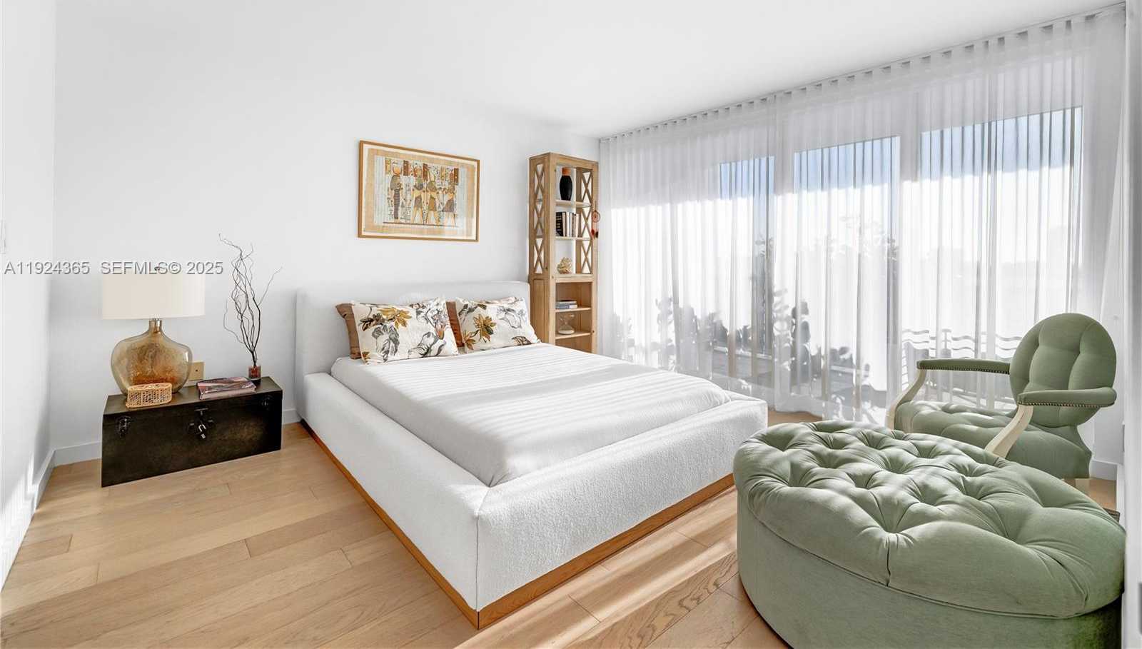 Small Image of 1800 SUNSET HARBOUR DR #803, Miami Beach Number 4