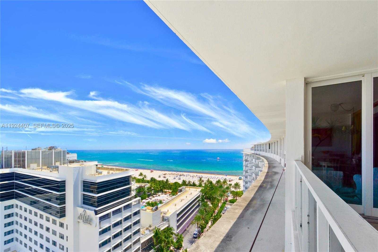 Small Image of 100 LINCOLN RD #PH8, Miami Beach Number 1
