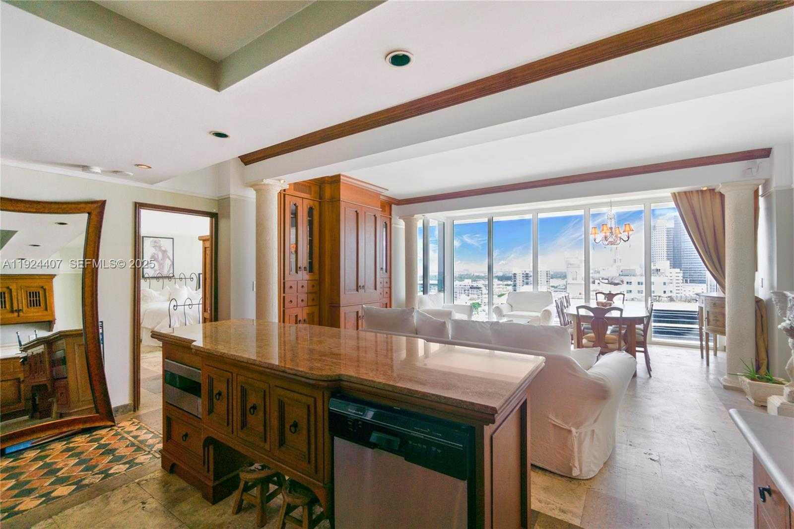 Small Image of 100 LINCOLN RD #PH8, Miami Beach Number 12