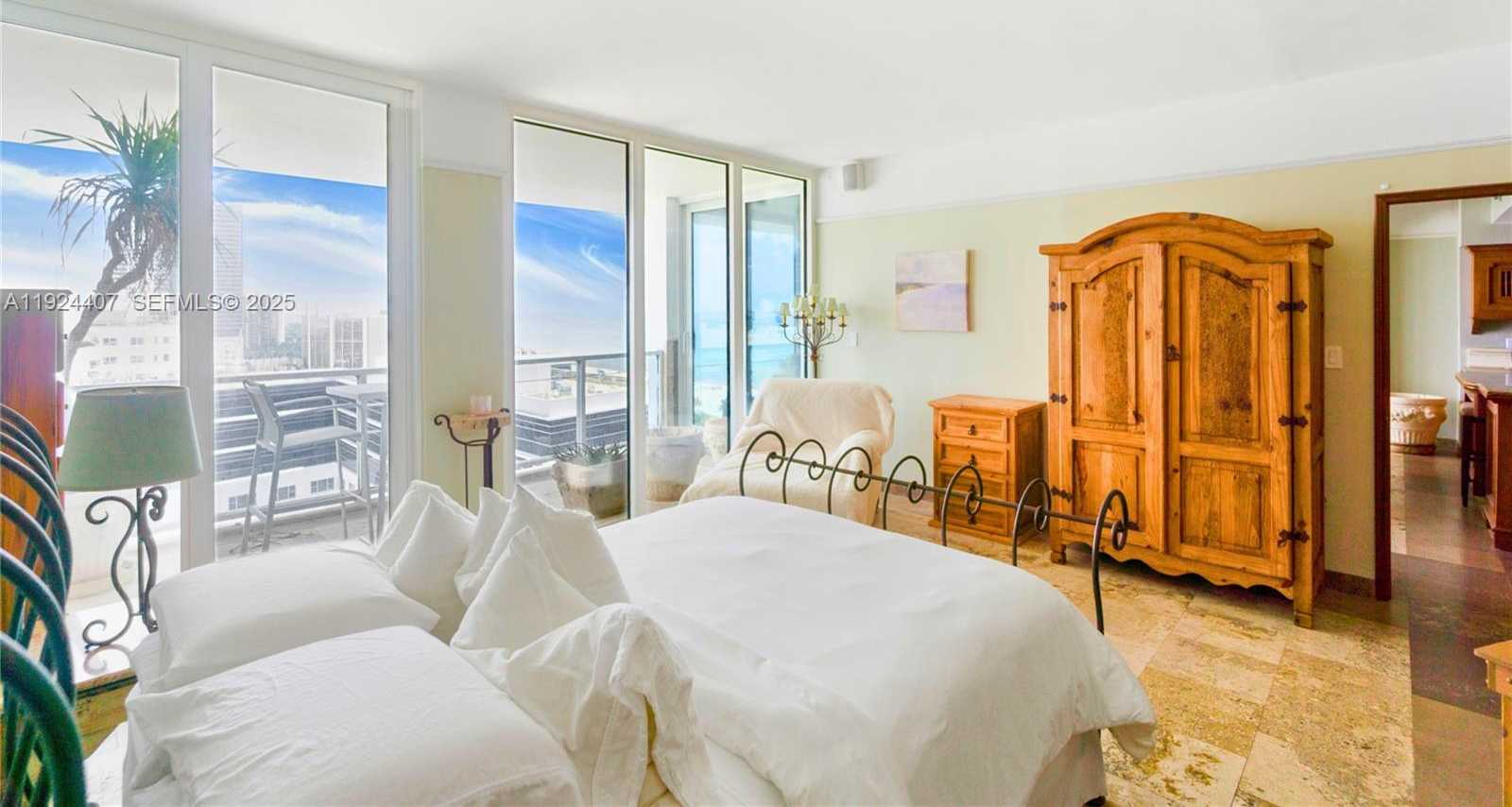 Small Image of 100 LINCOLN RD #PH8, Miami Beach Number 19