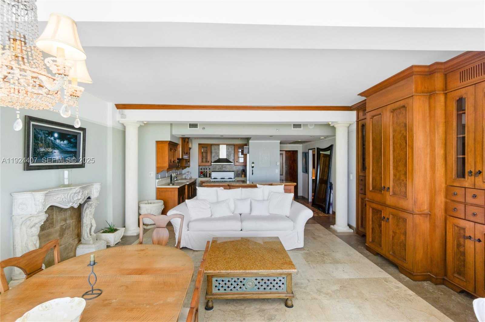 Small Image of 100 LINCOLN RD #PH8, Miami Beach Number 6