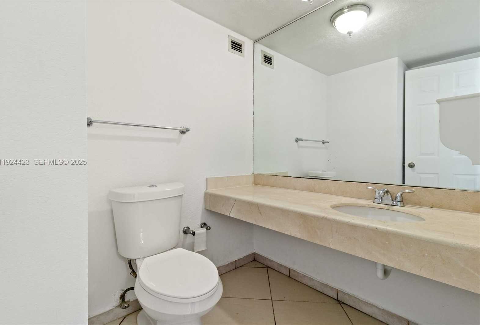 Small Image of 6770 INDIAN CREEK DR #11B, Miami Beach Number 10