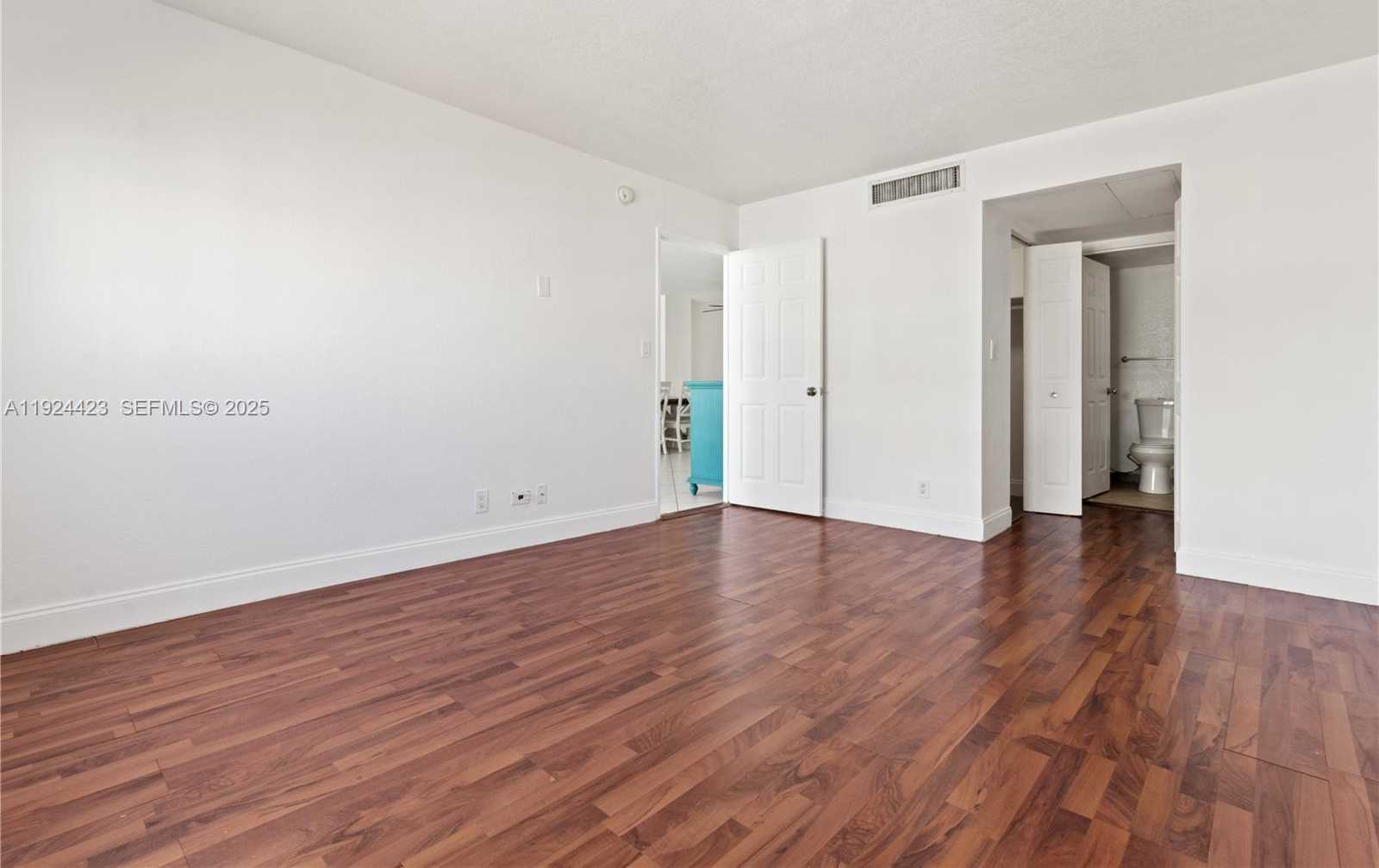 Small Image of 6770 INDIAN CREEK DR #11B, Miami Beach Number 11