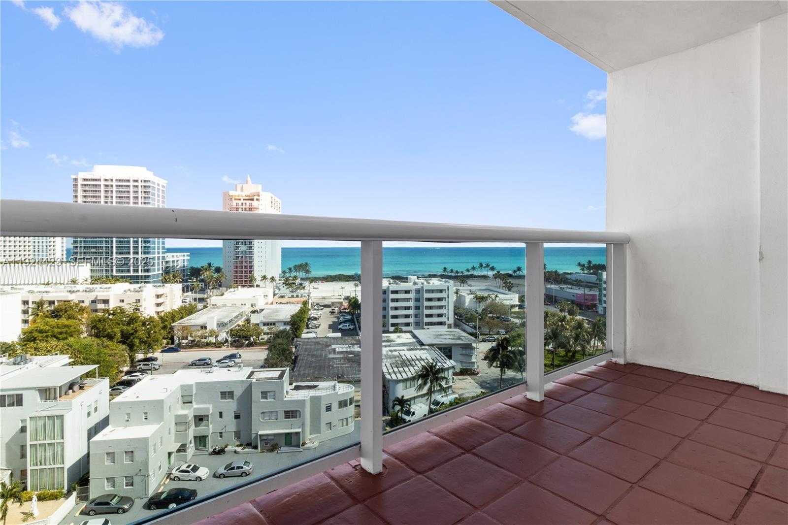 Small Image of 6770 INDIAN CREEK DR #11B, Miami Beach Number 4