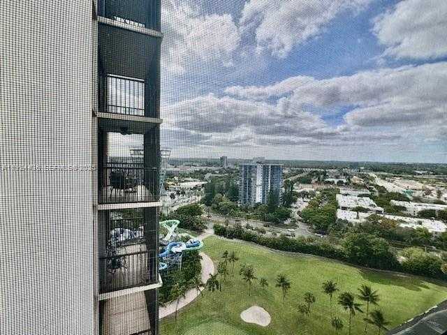 Small Image of 20335 WEST COUNTRY CLUB DR #2101, Aventura Number 3