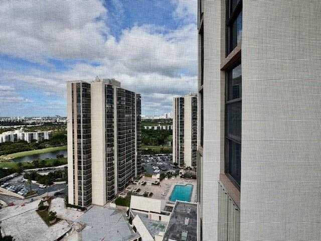 Small Image of 20335 WEST COUNTRY CLUB DR #2101, Aventura Number 4