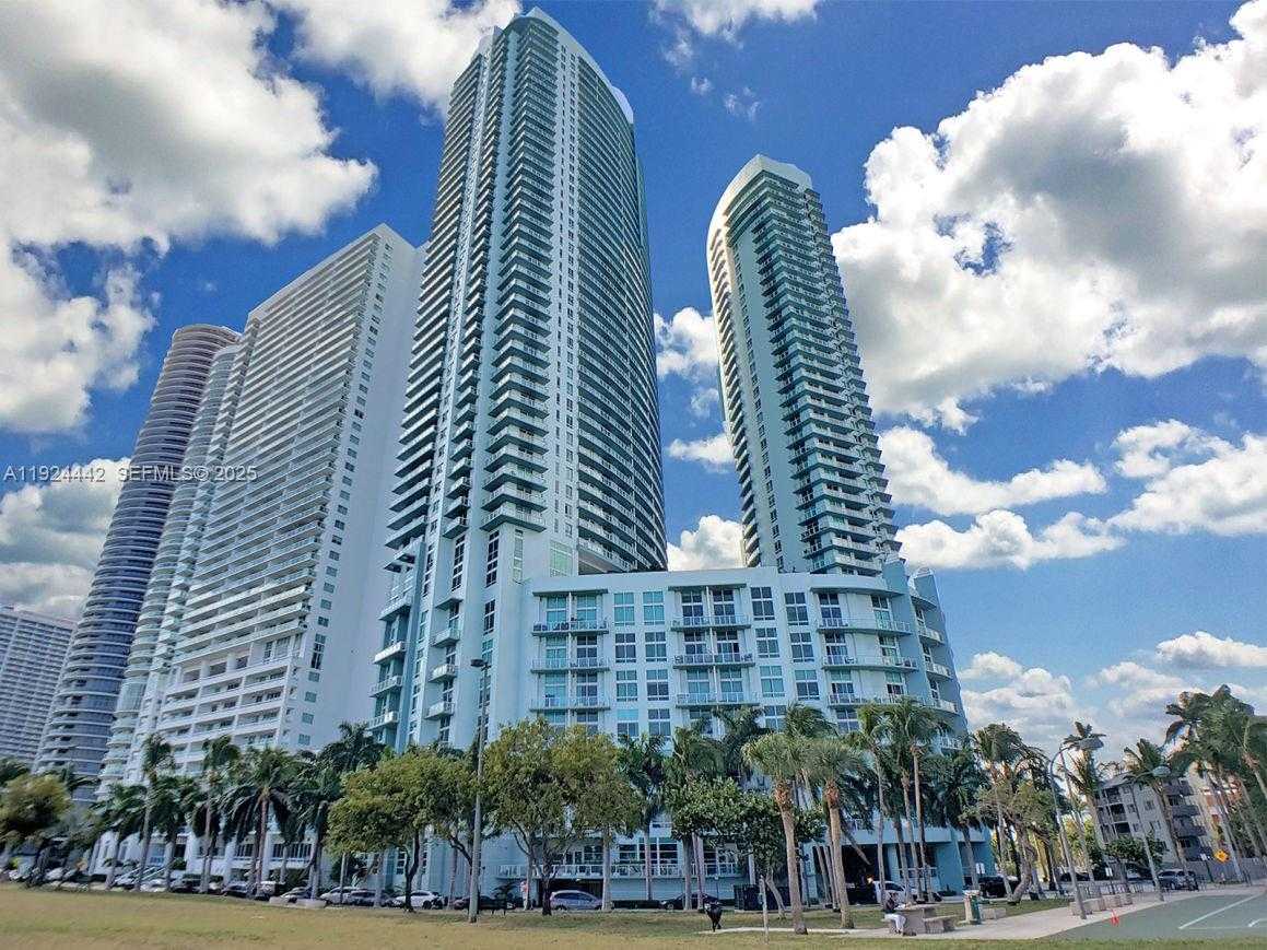 Small Image of 1900 NORTH BAYSHORE DR #2615, Miami Number 1