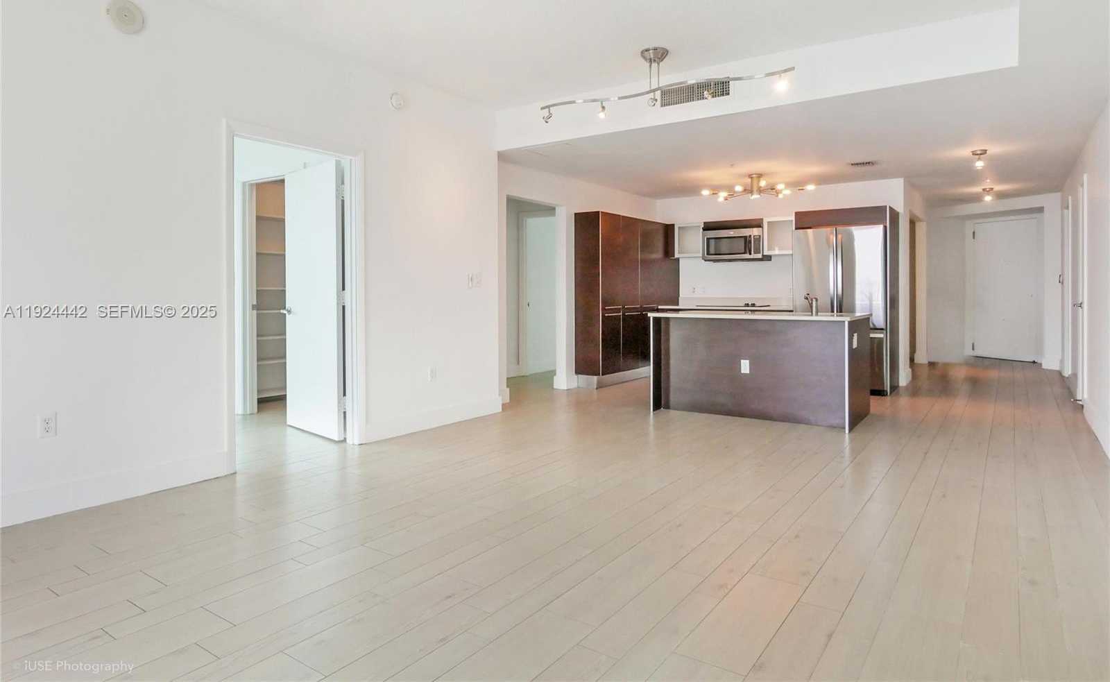 Small Image of 1900 NORTH BAYSHORE DR #2615, Miami Number 12