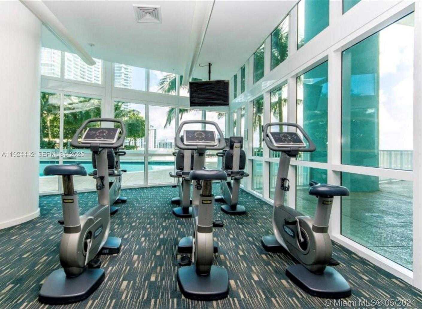 Small Image of 1900 NORTH BAYSHORE DR #2615, Miami Number 15