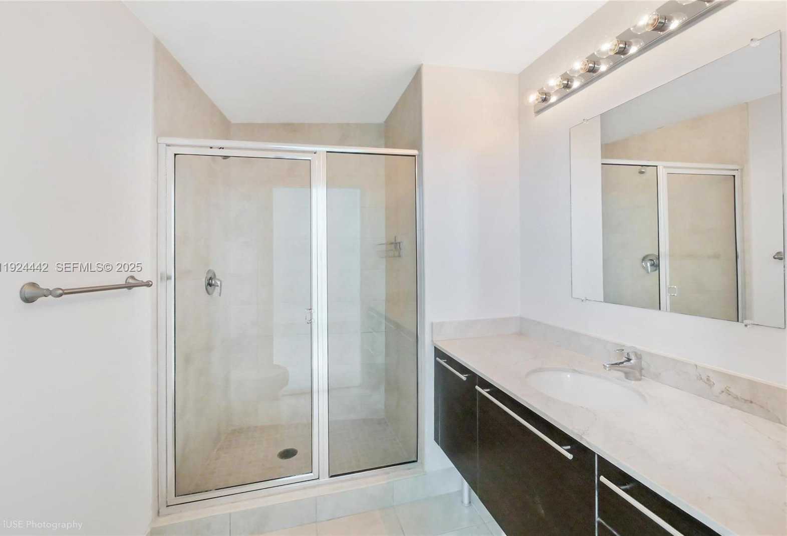 Small Image of 1900 NORTH BAYSHORE DR #2615, Miami Number 6