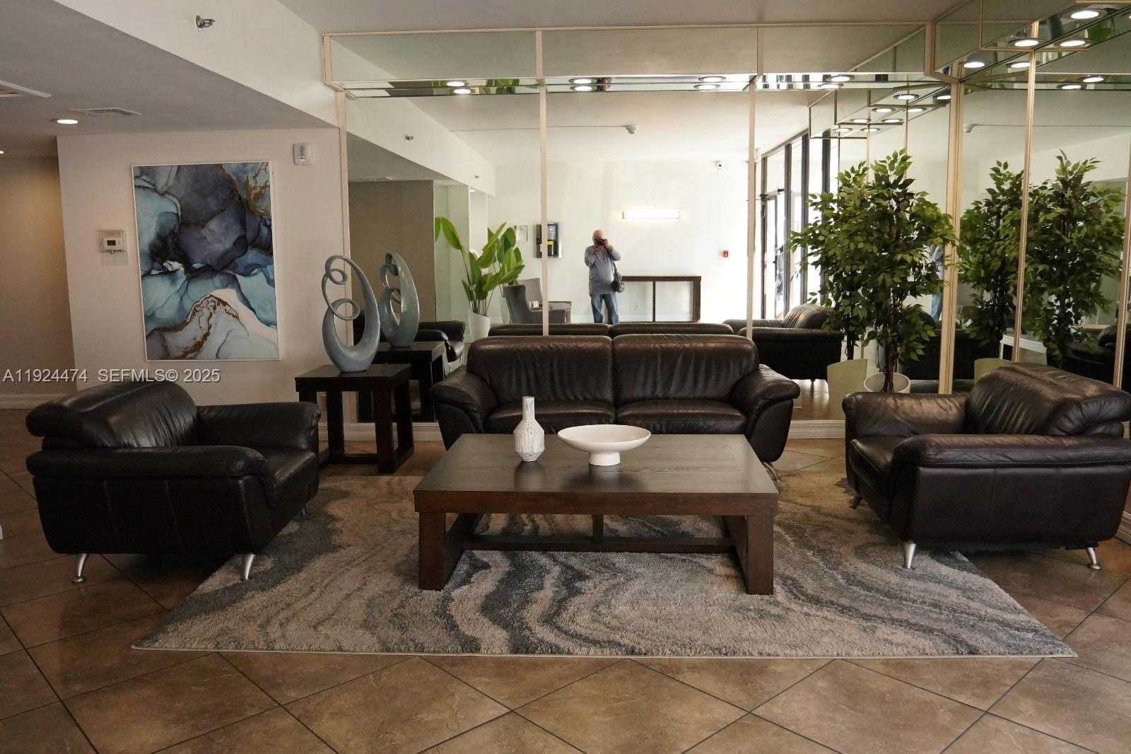 Small Image of 16570 NORTH EAST 26TH AVE #5G BOAT SLIP INCLUDED, North Miami Beach Number 28