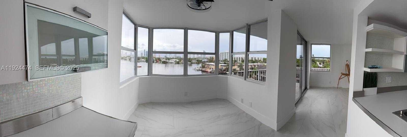 Small Image of 16570 NORTH EAST 26TH AVE #5G BOAT SLIP INCLUDED, North Miami Beach Number 31
