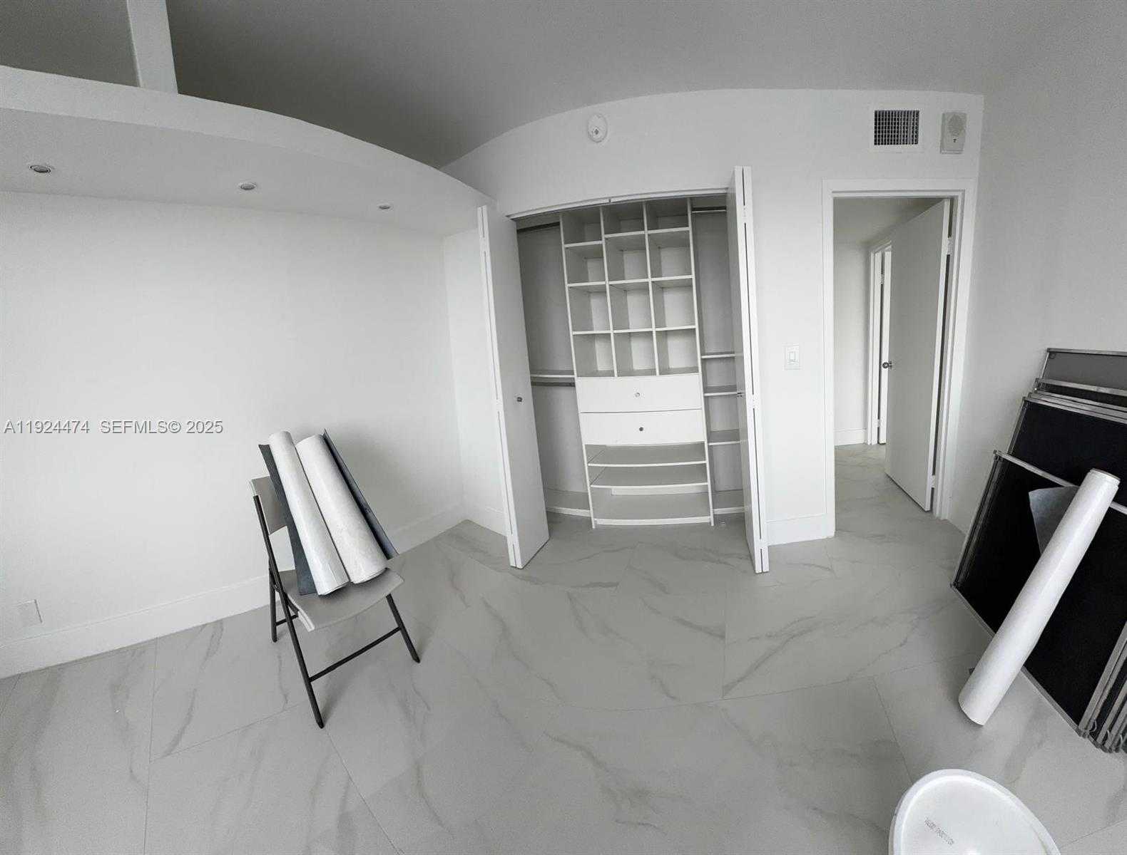 Small Image of 16570 NORTH EAST 26TH AVE #5G BOAT SLIP INCLUDED, North Miami Beach Number 42