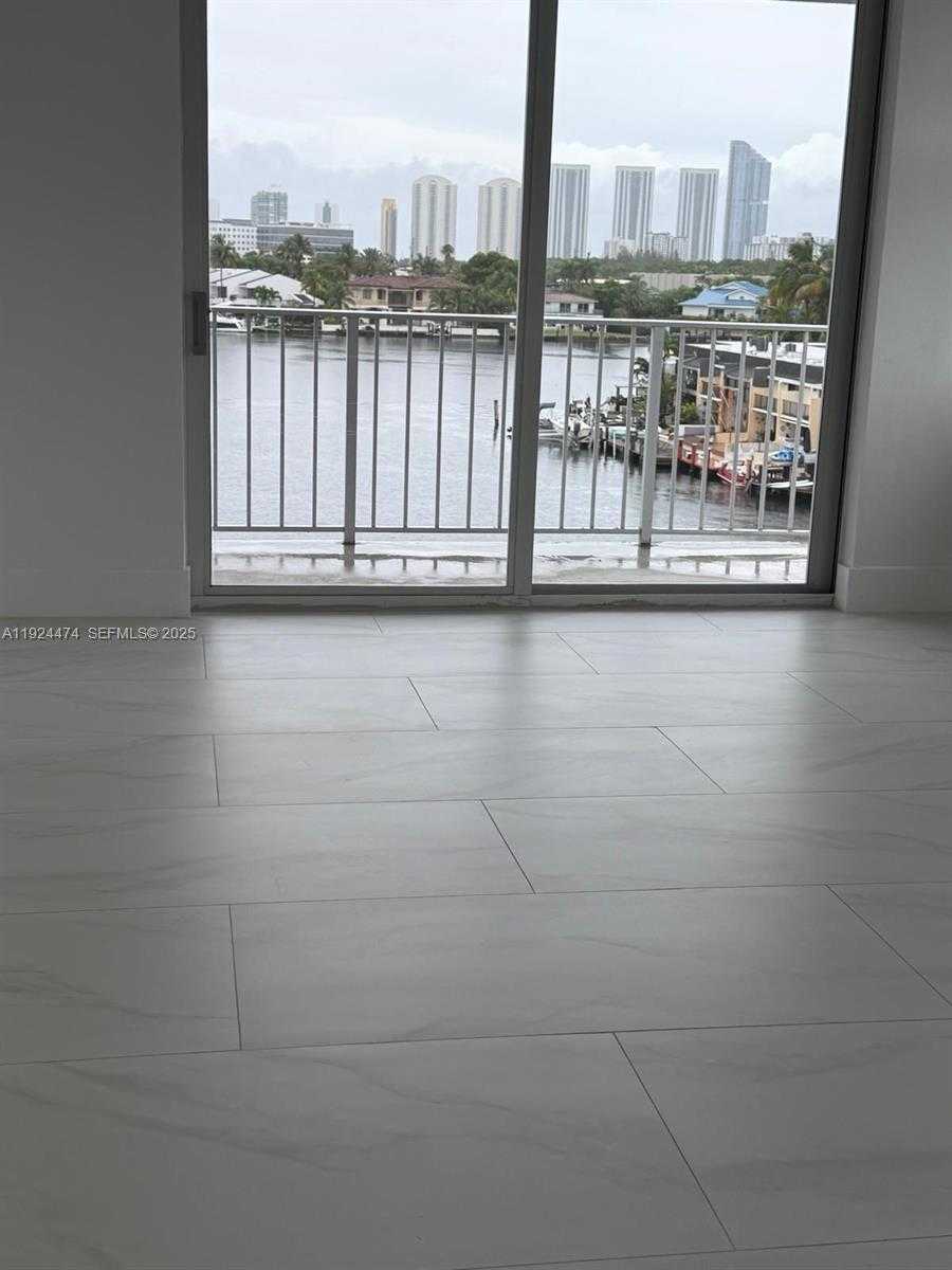 Small Image of 16570 NORTH EAST 26TH AVE #5G BOAT SLIP INCLUDED, North Miami Beach Number 54