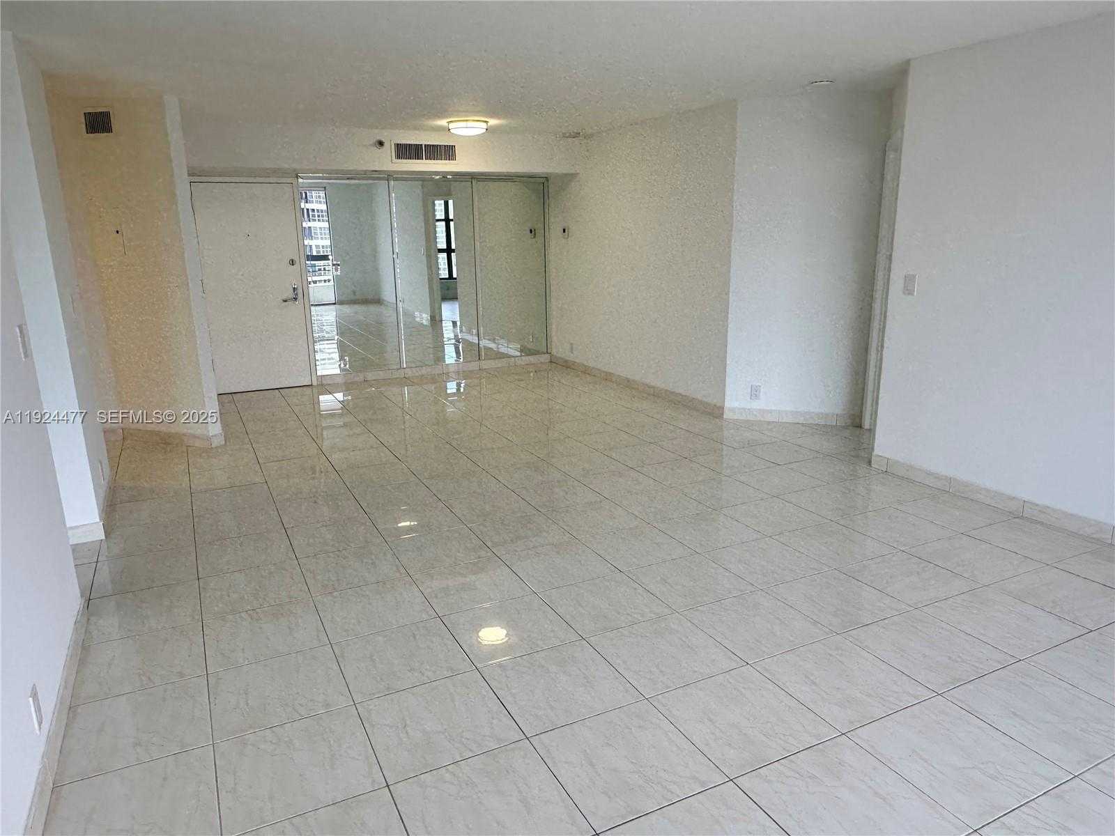 Small Image of 3530 MYSTIC POINTE DR #1213, Aventura Number 11
