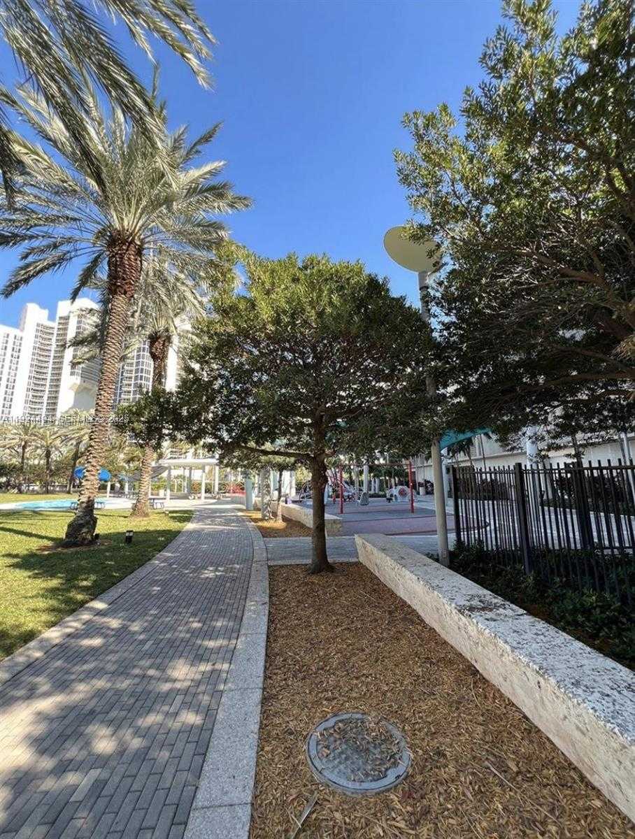 Small Image of 19380 COLLINS AVE #1402, Sunny Isles Beach Number 11