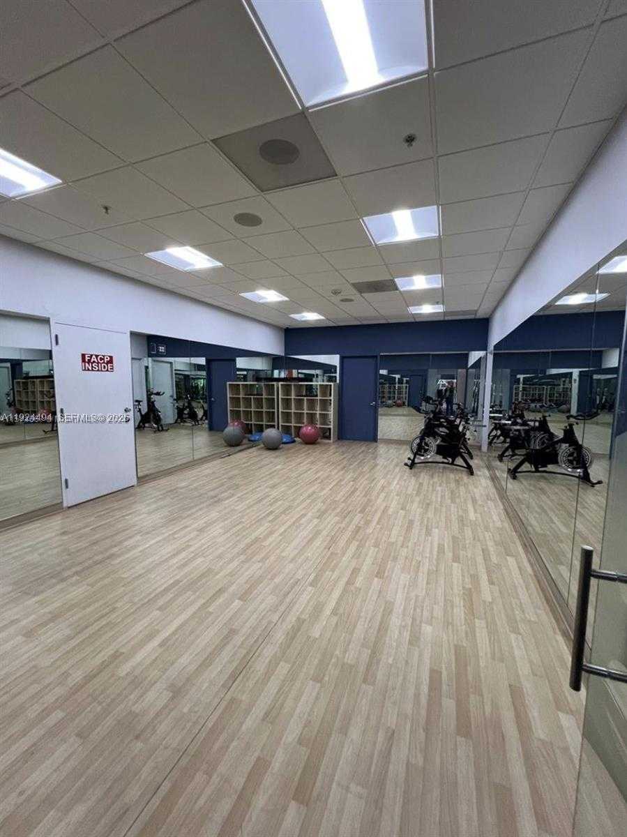 Small Image of 19380 COLLINS AVE #1402, Sunny Isles Beach Number 5