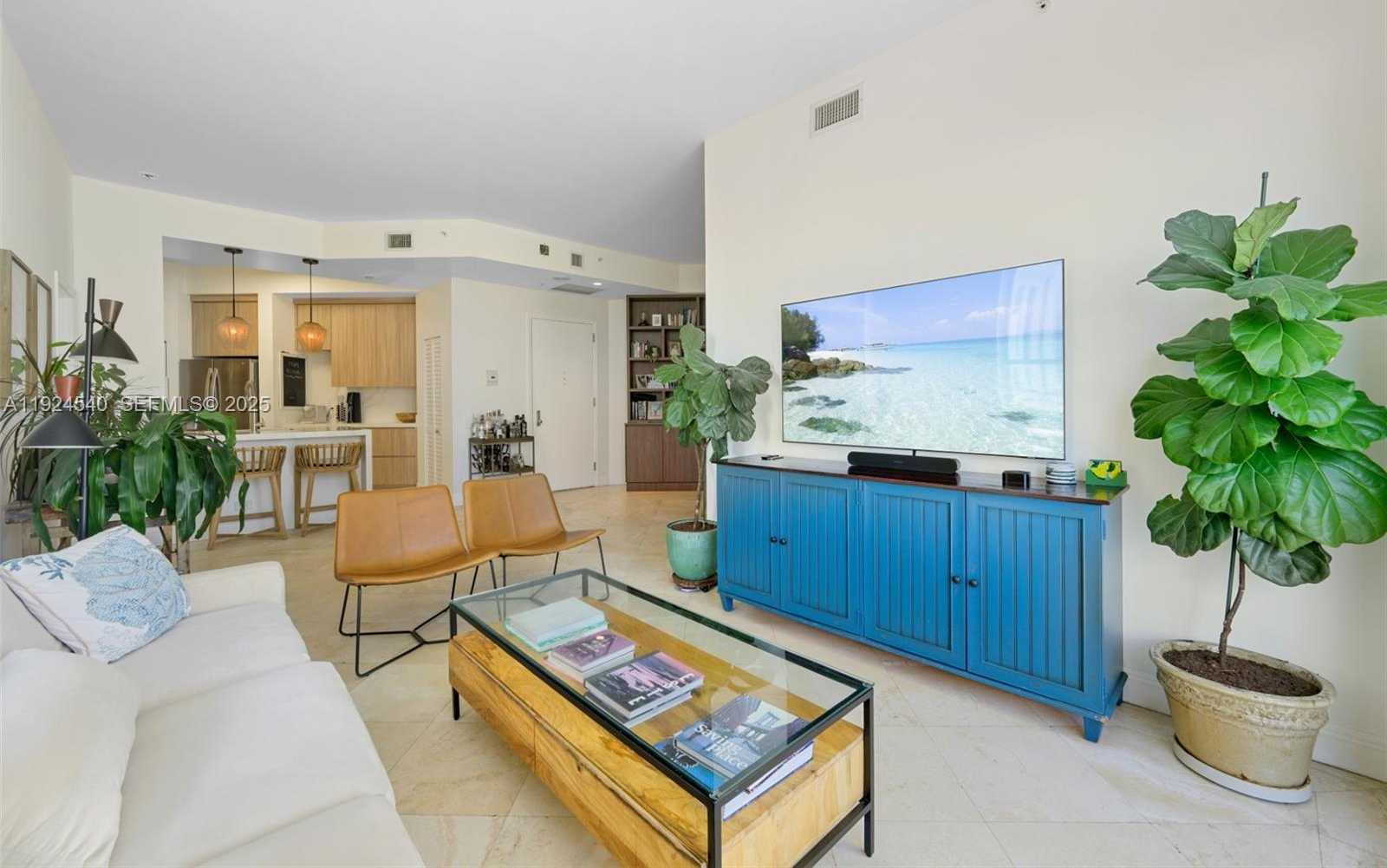 Small Image of 888 BRICKELL KEY DR #2909, Miami Number 6