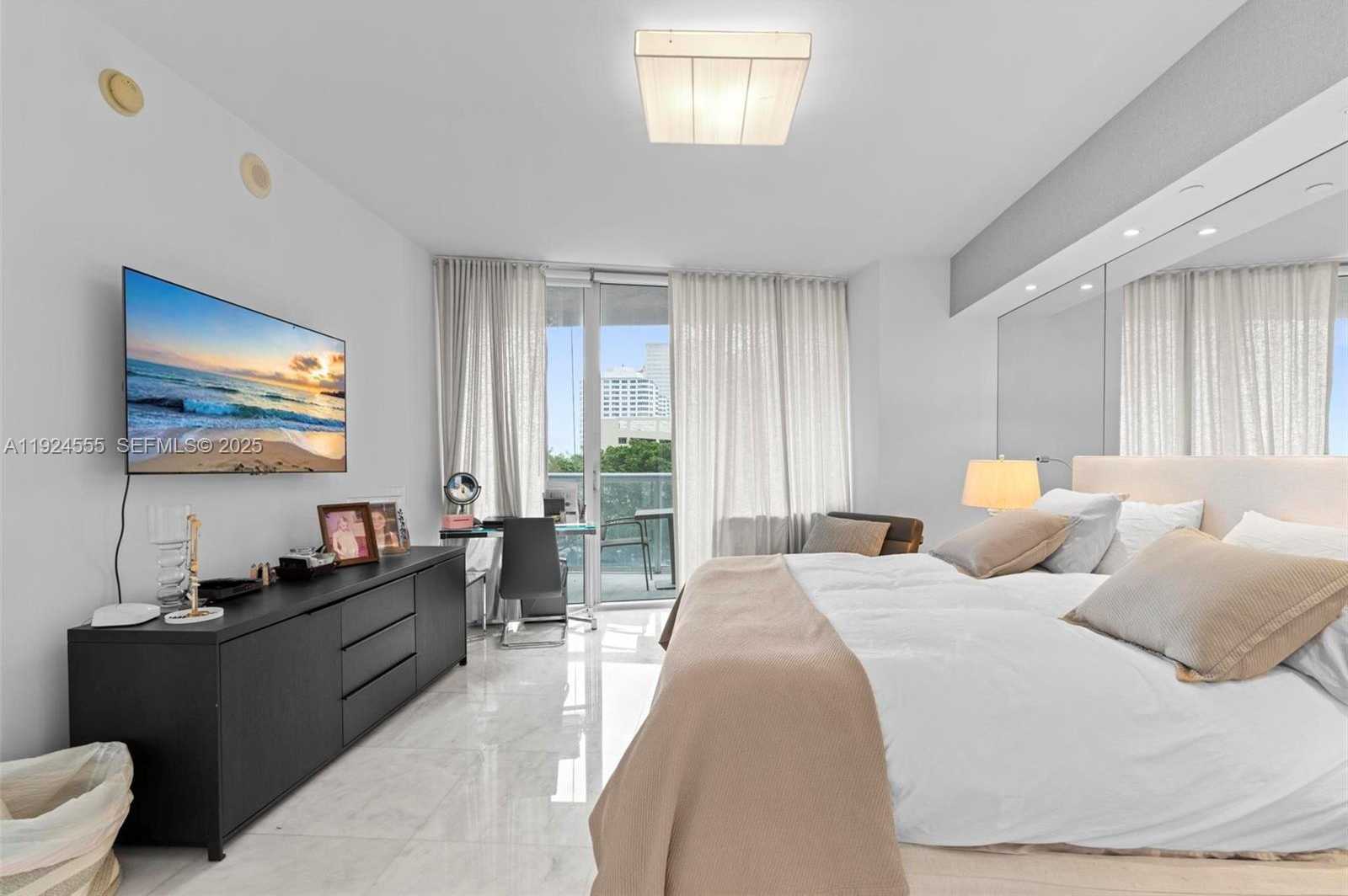 Small Image of 495 BRICKELL AVE #501, Miami Number 17