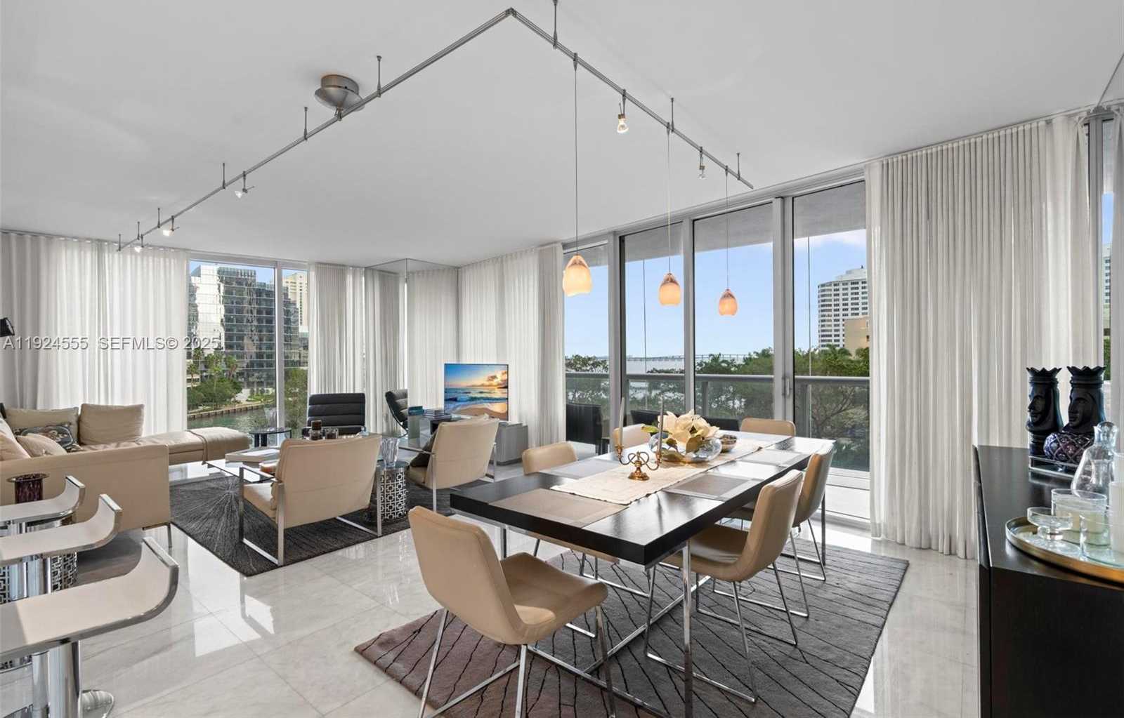 Small Image of 495 BRICKELL AVE #501, Miami Number 4