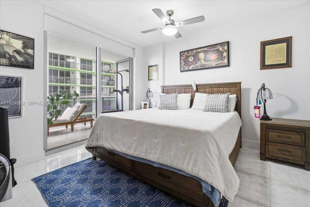 Small Image of 488 NORTH EAST 18TH ST #1806, Miami Number 21