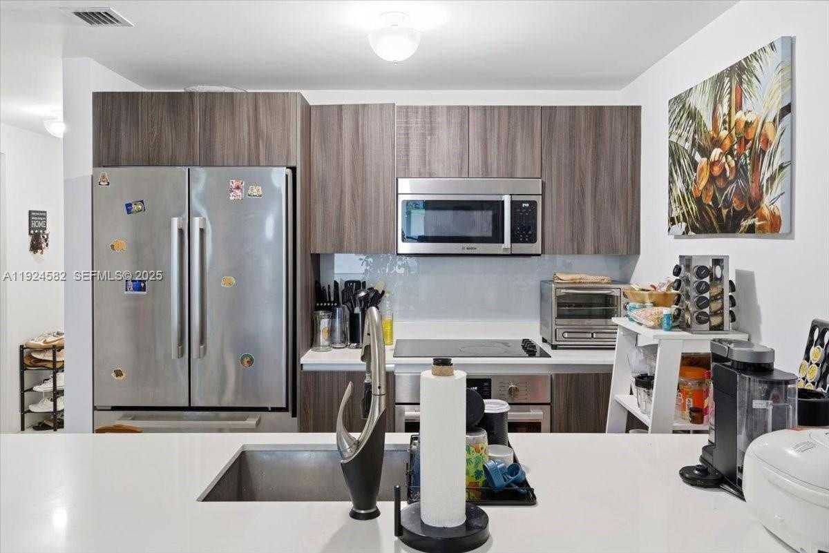 Small Image of 488 NORTH EAST 18TH ST #1806, Miami Number 5