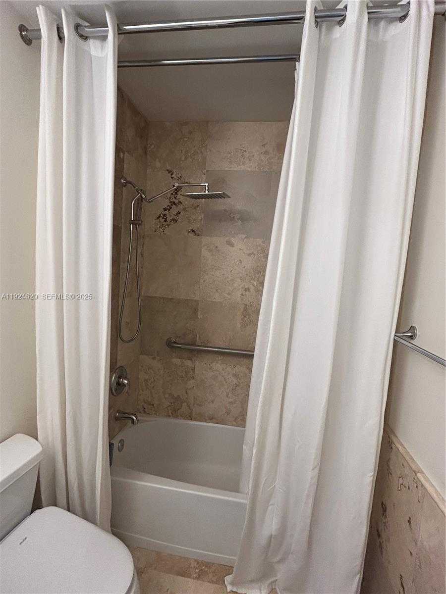 Small Image of 9055 SOUTH WEST 73 CT #809, Miami Number 32