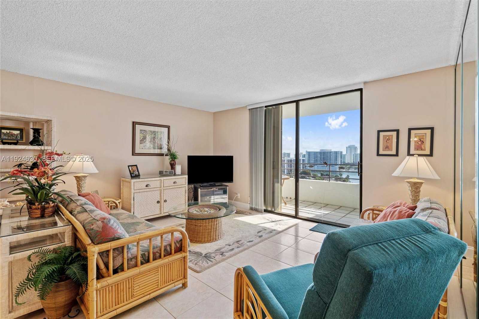 Small Image of 500 THREE ISLANDS BLVD #917, Hallandale Beach Number 30