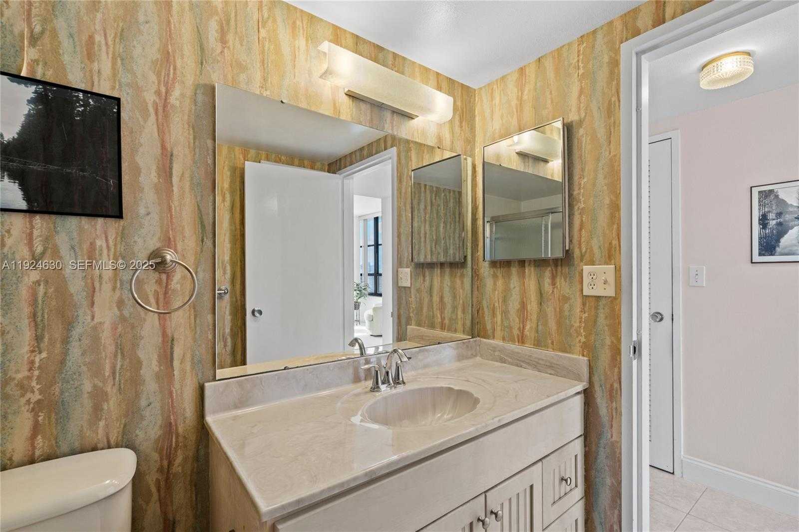 Small Image of 500 THREE ISLANDS BLVD #917, Hallandale Beach Number 40