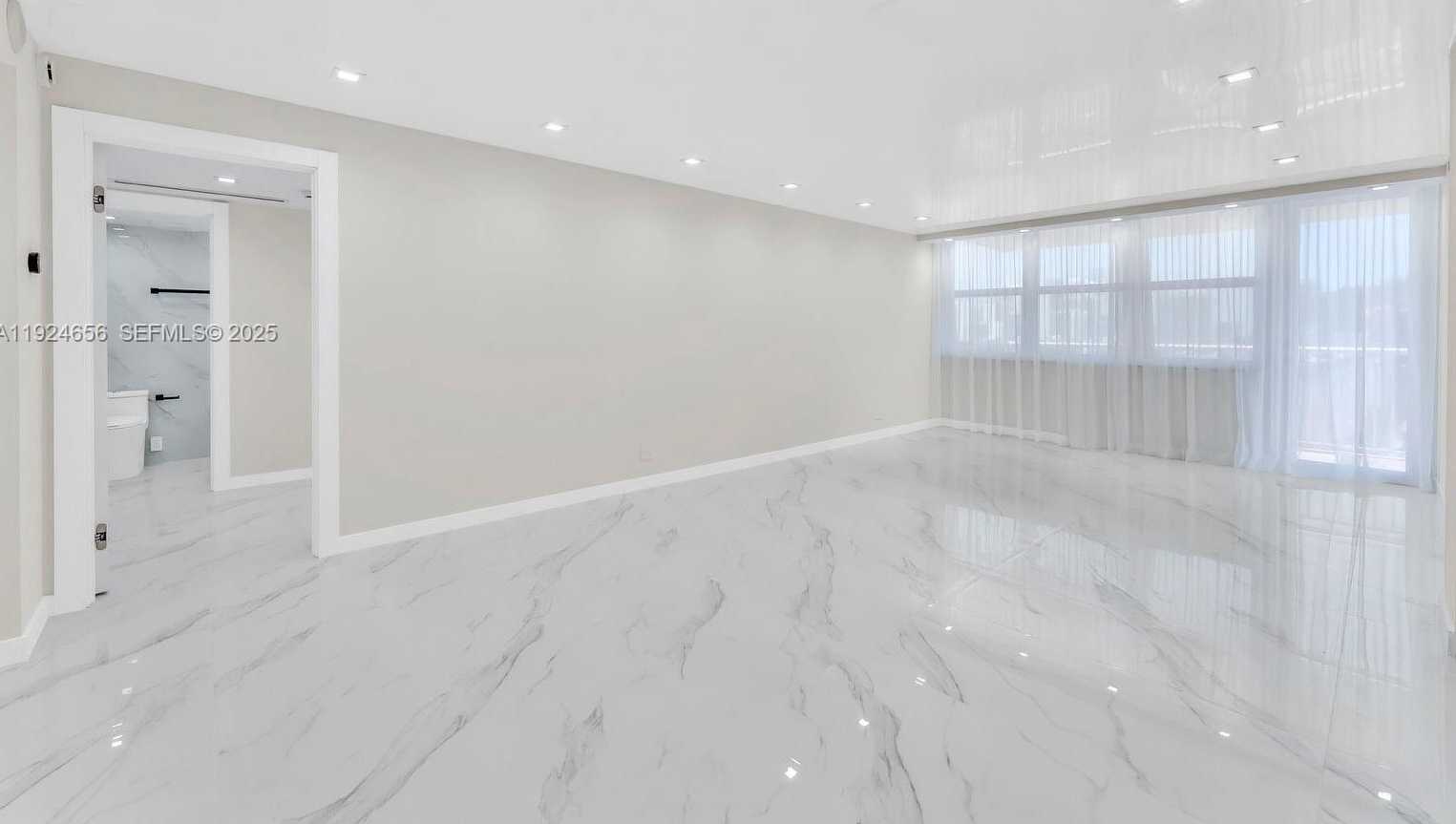 Small Image of 251 174TH ST #1414, Sunny Isles Beach Number 4